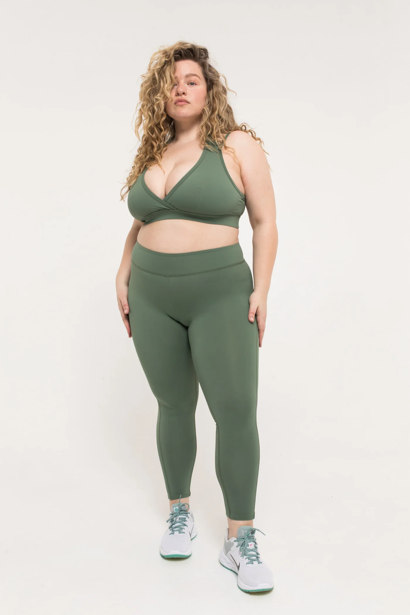 Essential Leggings Khaki - Image 8
